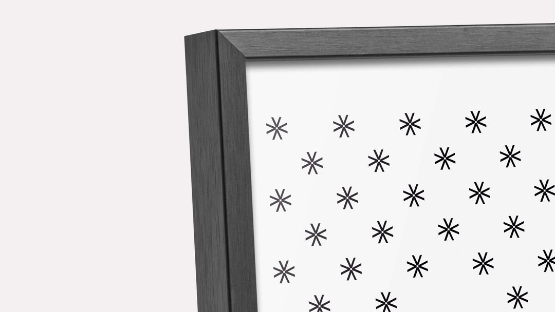 Thin, modern picture frame
