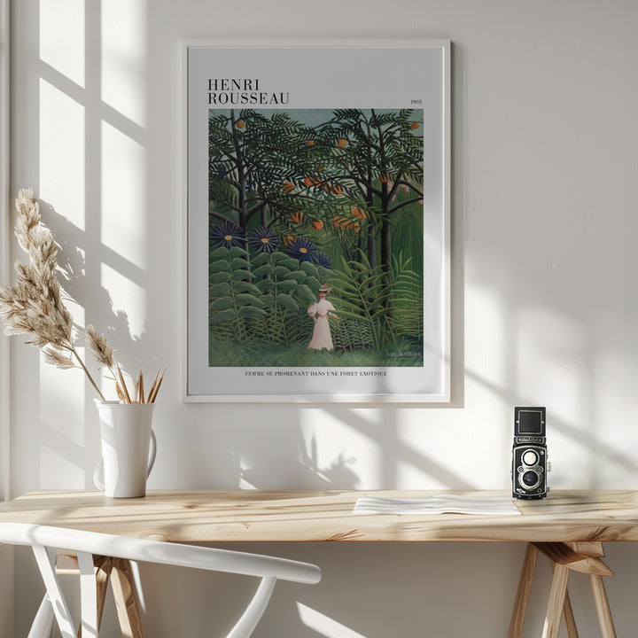 Fine Art Print, Femme Se Promenant Dans Une Foret Exotique
